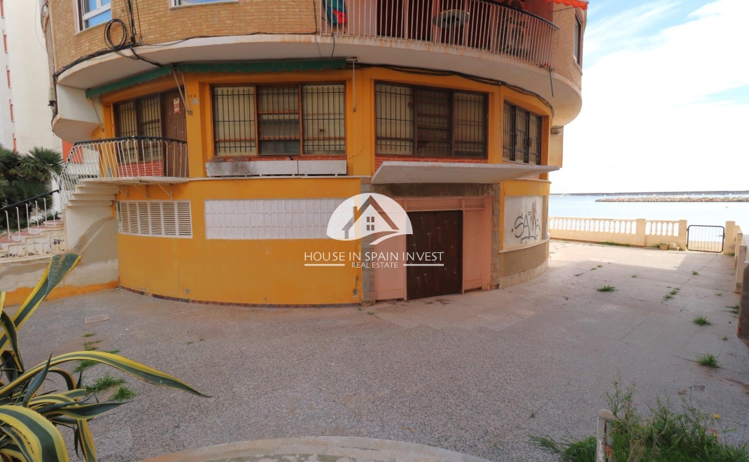 Resale - Commercial Unit - Torrevieja - Centro