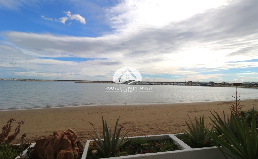 Resale - Commercial Unit - Torrevieja - Centro