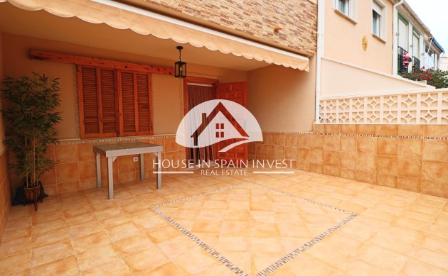 Resale - Townhouse - Torrevieja - Playa de los Naufragos