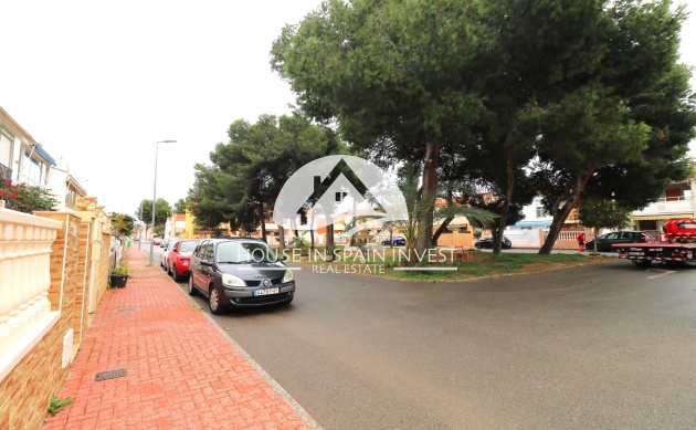 Resale - Townhouse - Torrevieja - Playa de los Naufragos