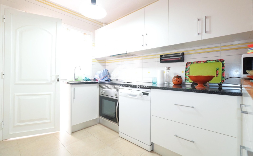 Resale - Townhouse - Torrevieja - Playa de los Naufragos