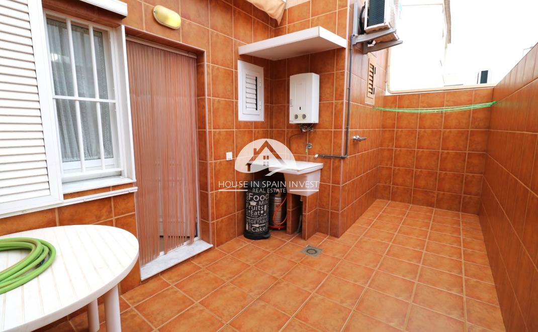 Resale - Townhouse - Torrevieja - Playa de los Naufragos