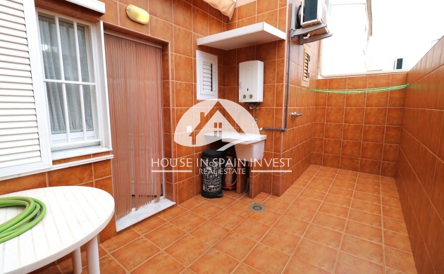 Resale - Townhouse - Torrevieja - Playa de los Naufragos