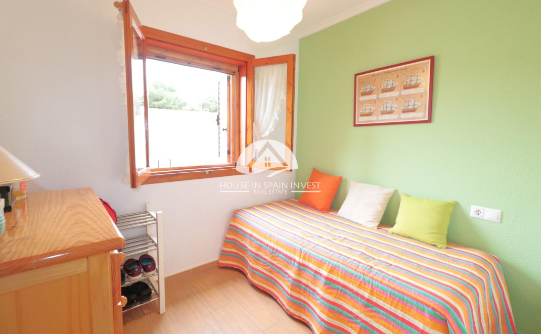 Resale - Townhouse - Torrevieja - Playa de los Naufragos