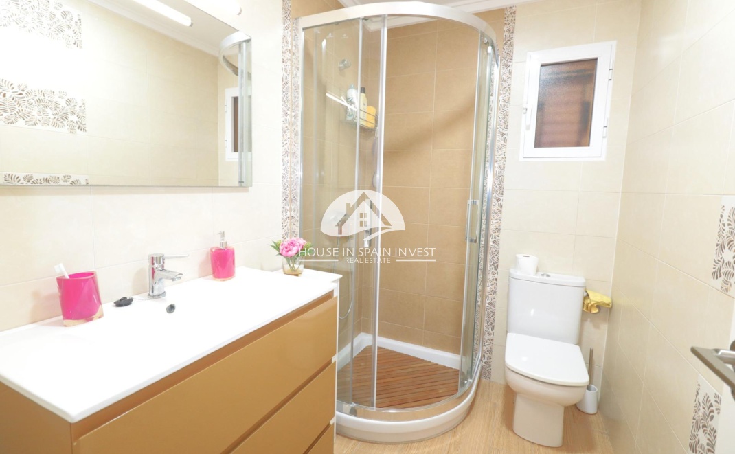 Resale - Townhouse - Torrevieja - Playa de los Naufragos