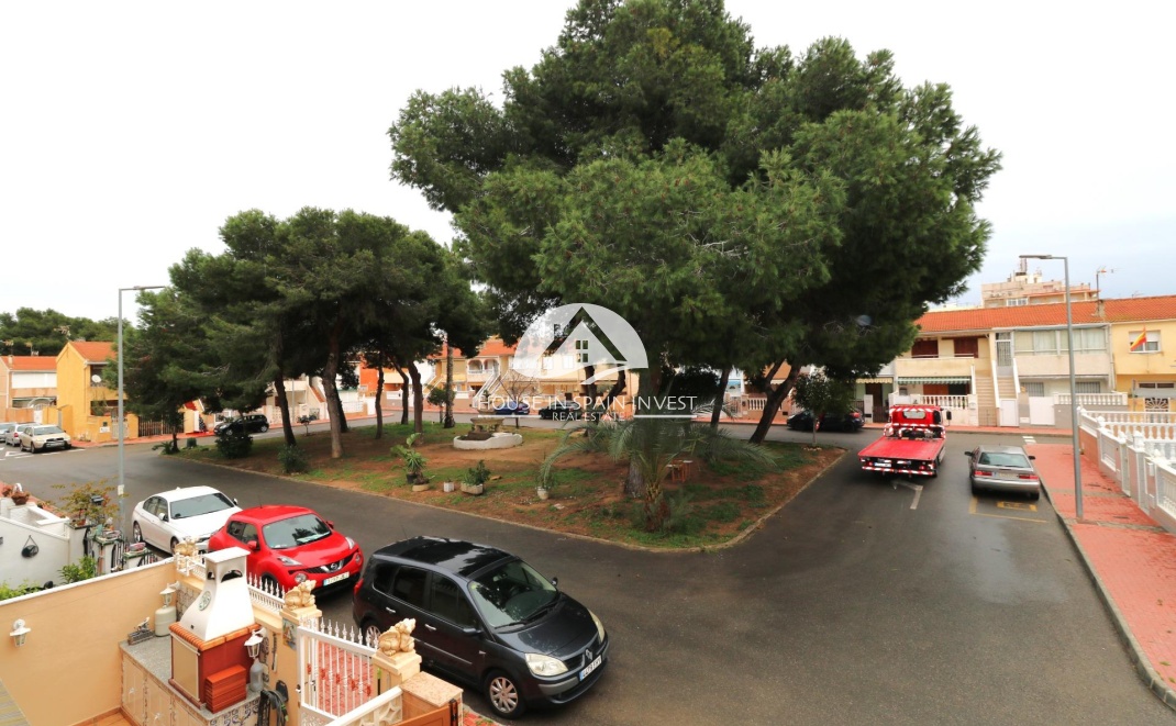 Resale - Townhouse - Torrevieja - Playa de los Naufragos