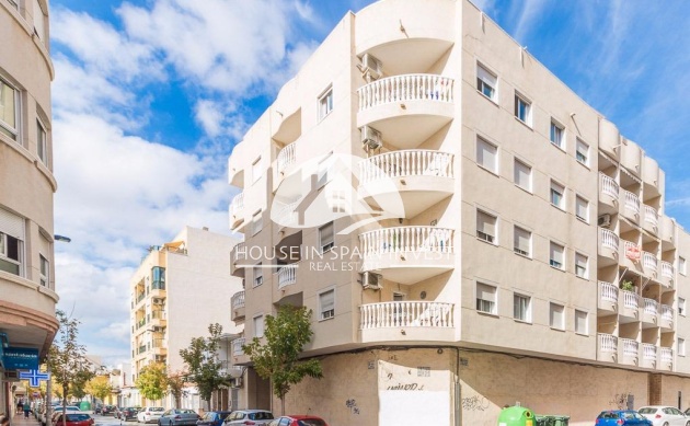 Resale - Apartment  - Torrevieja - Centro