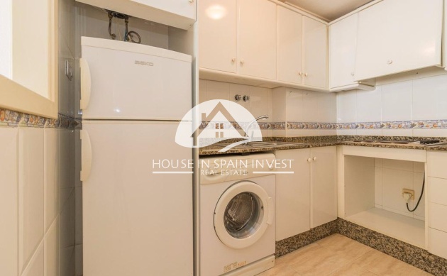Resale - Apartment  - Torrevieja - Centro