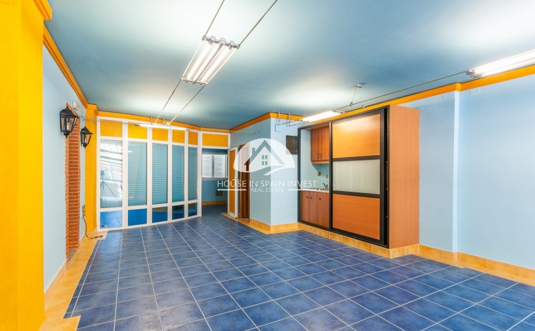 Resale - Commercial property - Orihuela Costa - La Regia