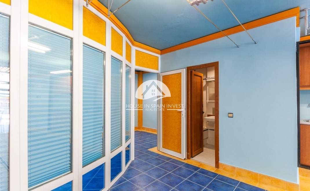 Resale - Commercial property - Orihuela Costa - La Regia