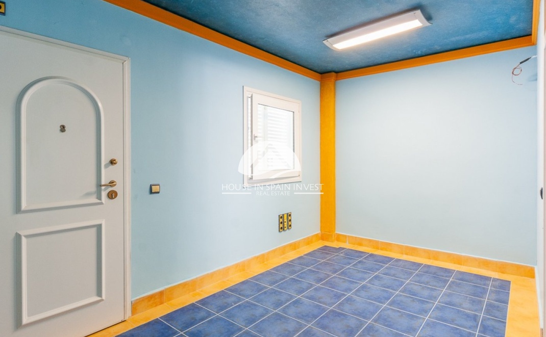 Resale - Commercial property - Orihuela Costa - La Regia