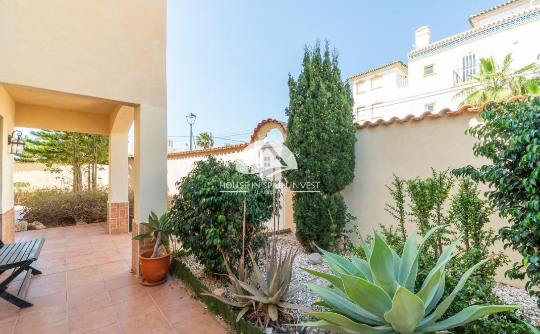 Resale - Villa - Torrevieja - La Mata