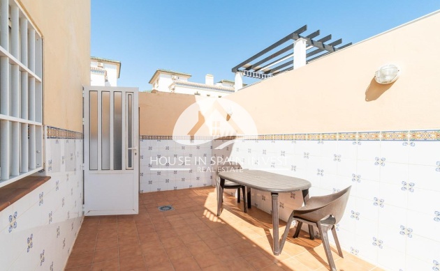 Resale - Villa - Torrevieja - La Mata