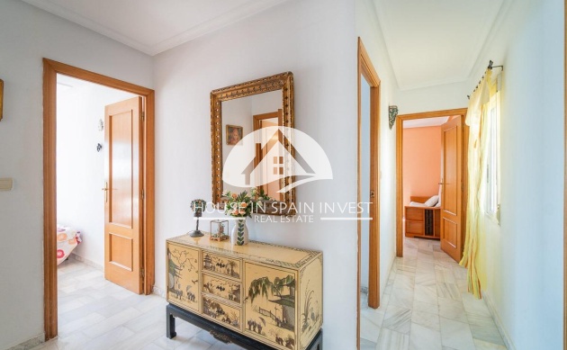 Resale - Villa - Torrevieja - La Mata