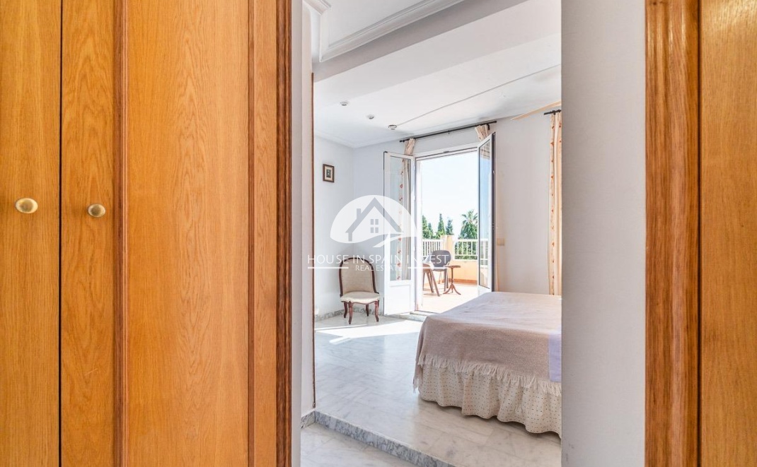 Resale - Villa - Torrevieja - La Mata