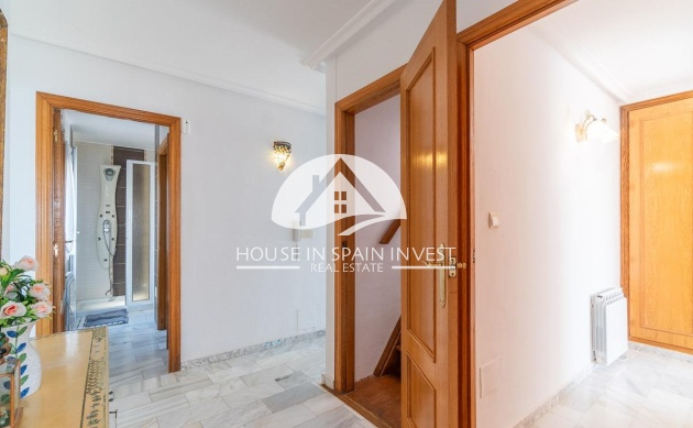 Resale - Villa - Torrevieja - La Mata