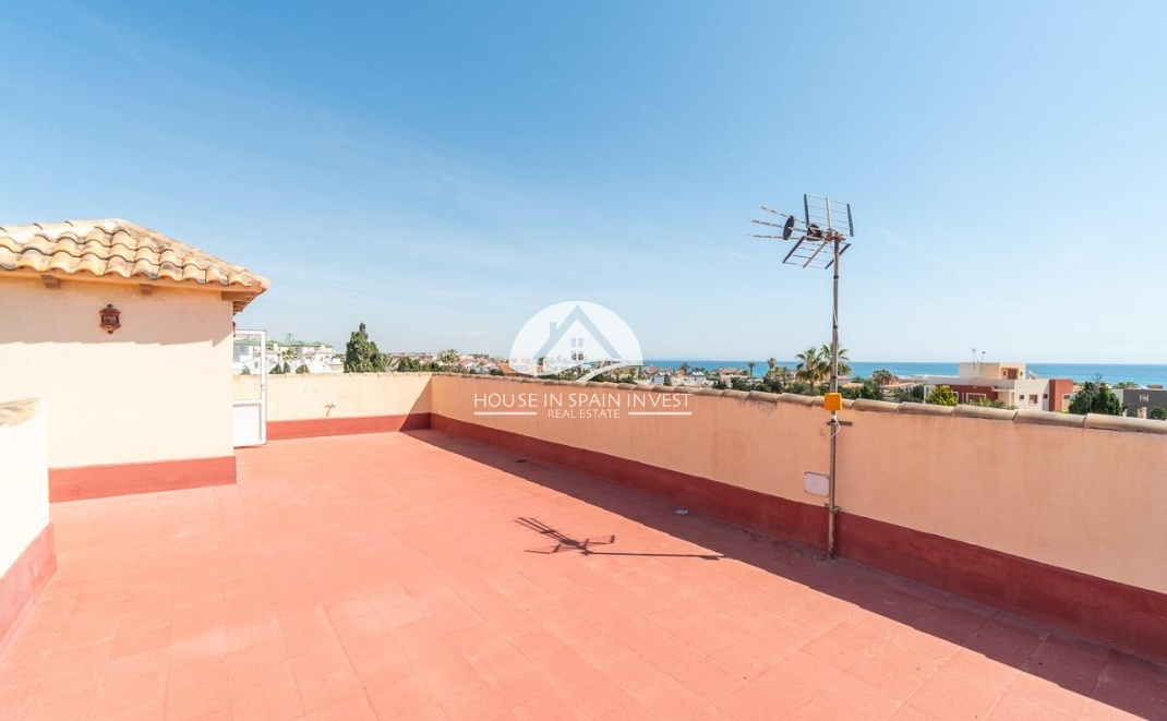 Resale - Villa - Torrevieja - La Mata