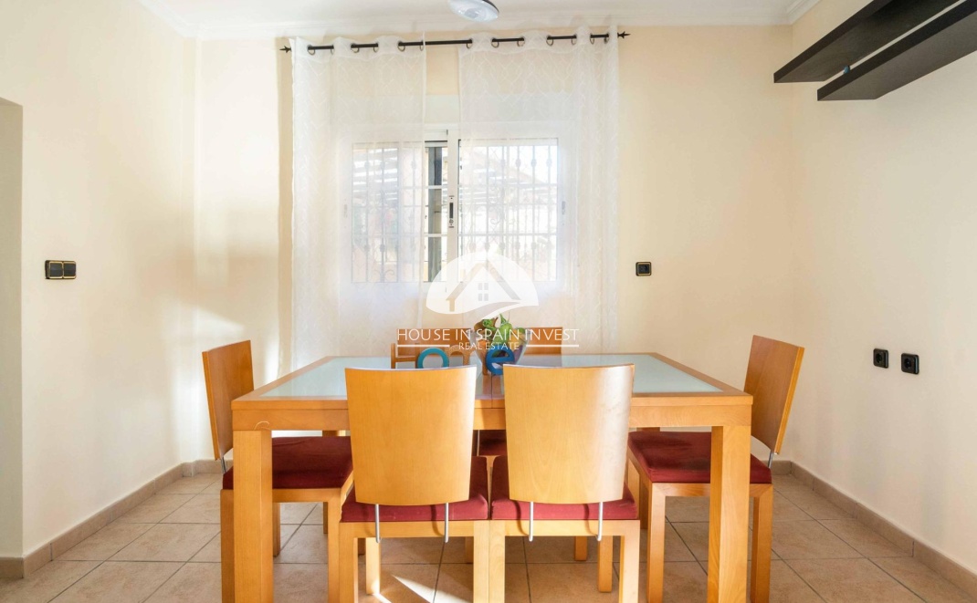 Resale - Villa - Orihuela Costa - La Florida