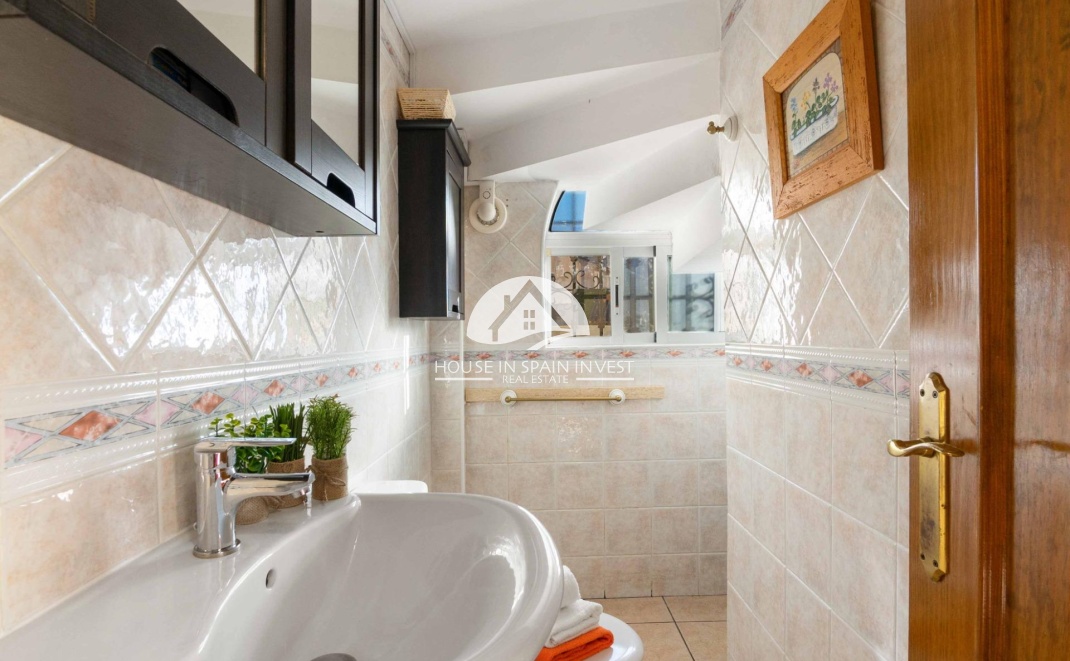 Resale - Villa - Orihuela Costa - La Florida