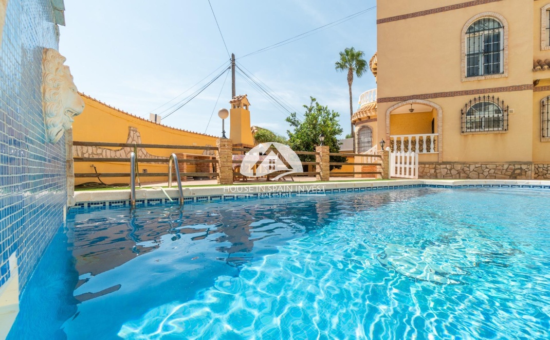 Resale - Villa - Orihuela Costa - La Florida