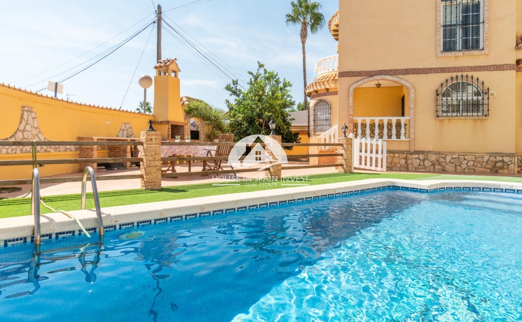 Resale - Villa - Orihuela Costa - La Florida