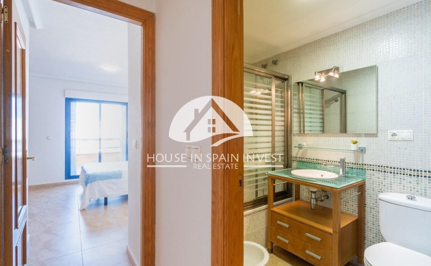 Resale - Apartment  - Torrevieja - Centro