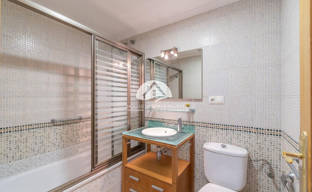 Resale - Apartment  - Torrevieja - Centro