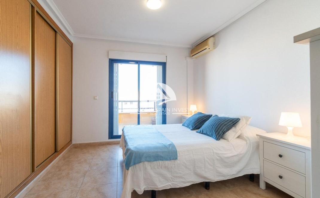 Resale - Apartment  - Torrevieja - Centro