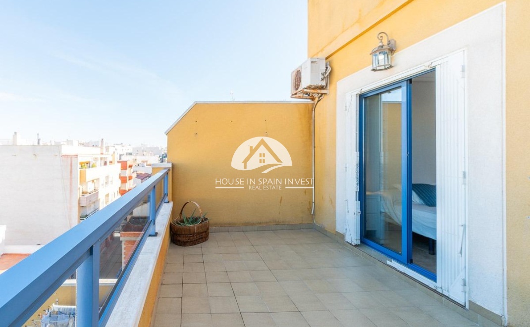 Resale - Apartment  - Torrevieja - Centro