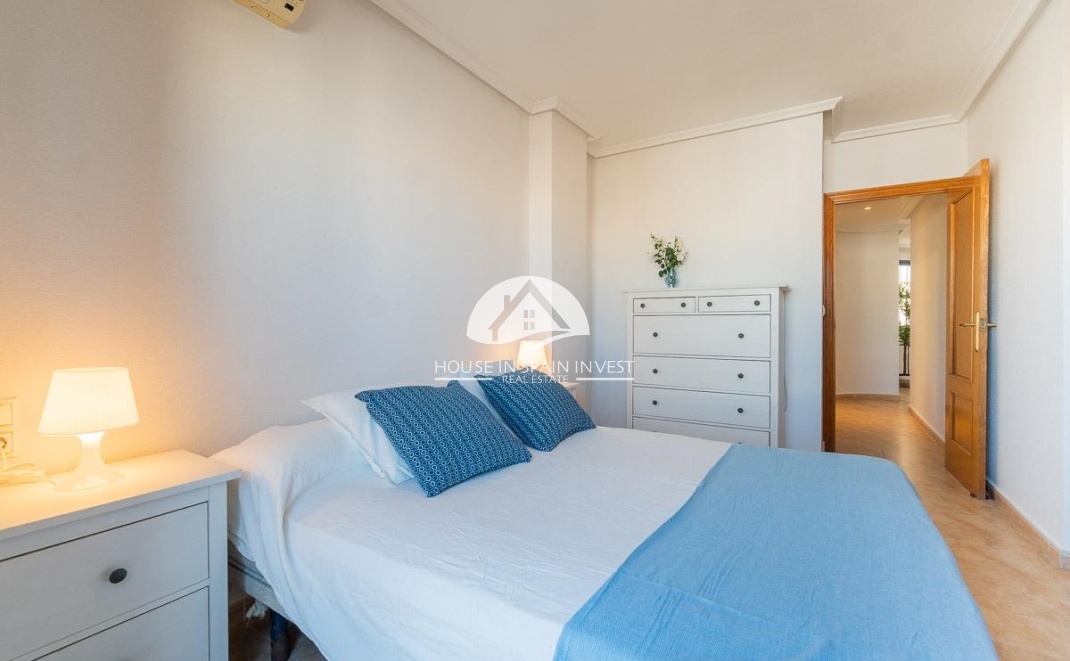 Resale - Apartment  - Torrevieja - Centro