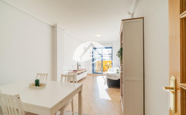 Resale - Apartment  - Torrevieja - Centro