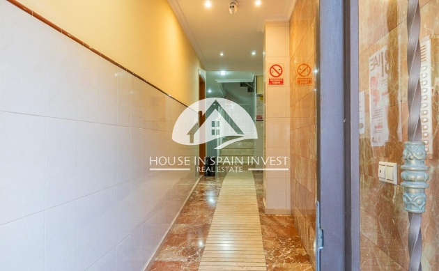 Resale - Apartment  - Torrevieja - Centro