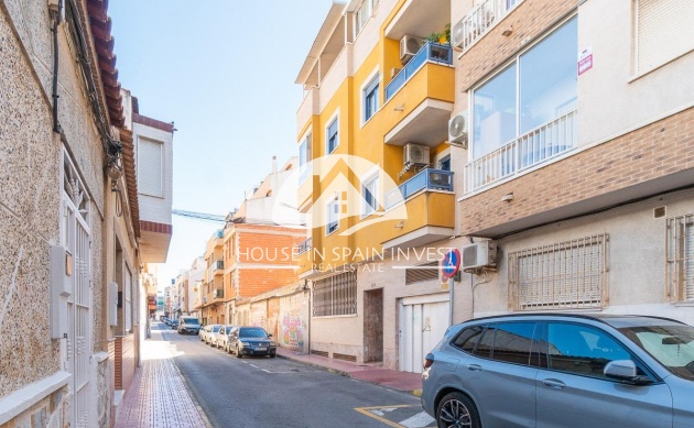 Resale - Apartment  - Torrevieja - Centro