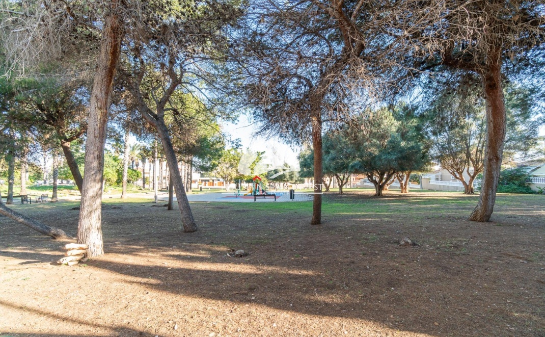 Resale - Townhouse - Torrevieja - Los Balcones  