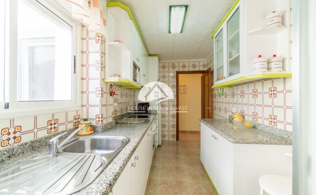 Resale - Apartment  - Torrevieja - Playa del Cura