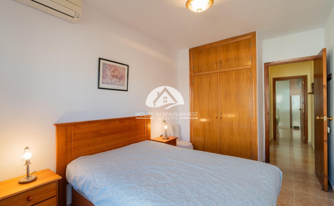 Resale - Apartment  - Torrevieja - Playa del Cura