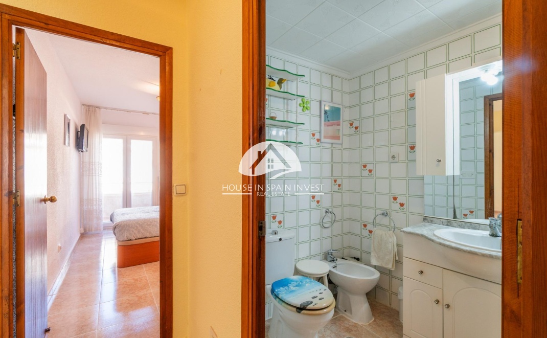 Resale - Apartment  - Torrevieja - Playa del Cura