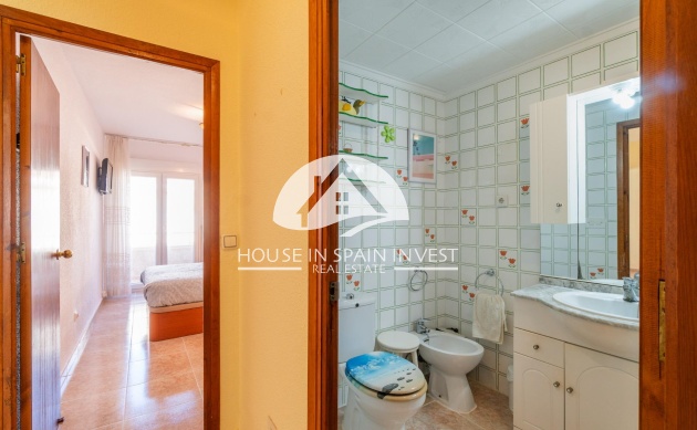 Resale - Apartment  - Torrevieja - Playa del Cura