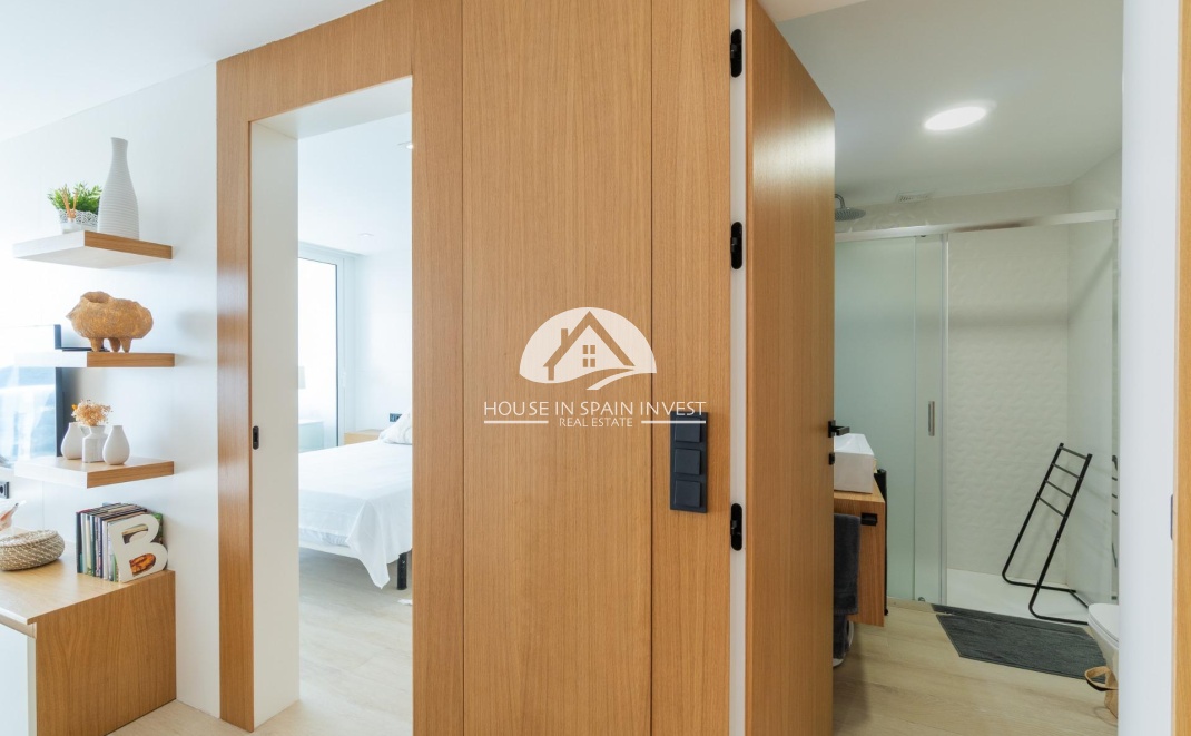 Resale - Apartment  - Guardamar del Segura - Puerto Deportivo