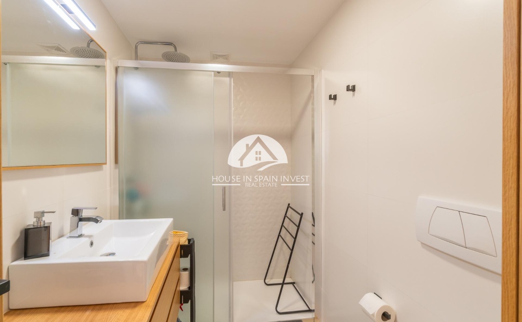 Resale - Apartment  - Guardamar del Segura - Puerto Deportivo