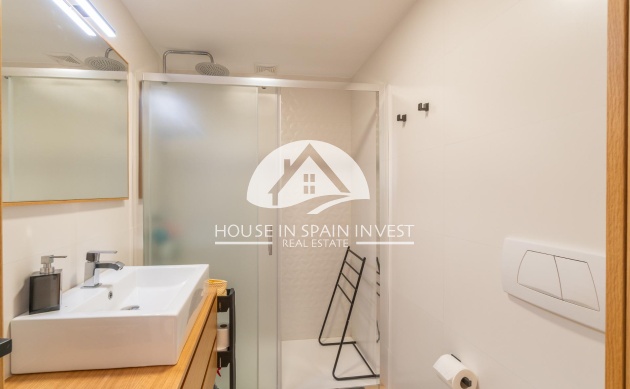 Resale - Apartment  - Guardamar del Segura - Puerto Deportivo