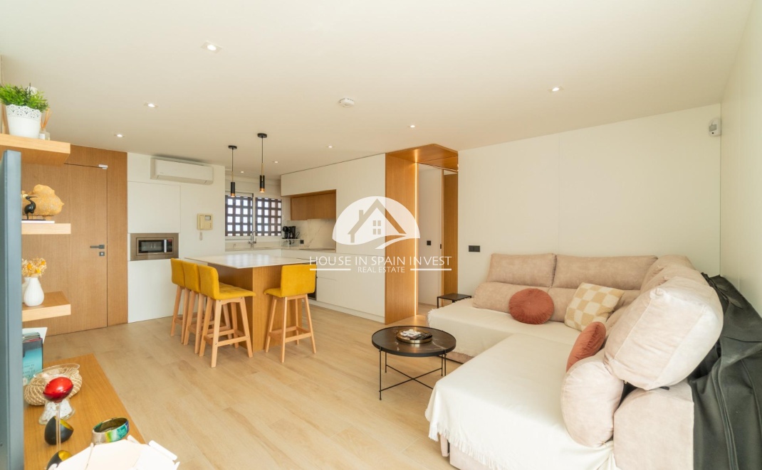 Resale - Apartment  - Guardamar del Segura - Puerto Deportivo