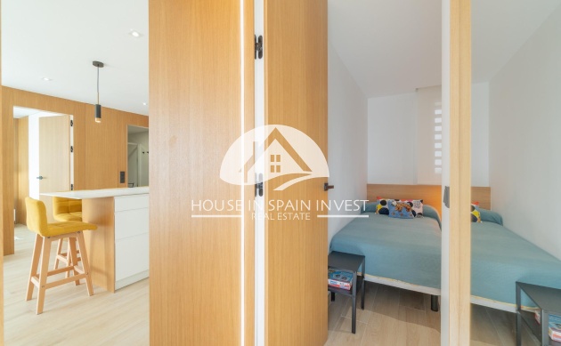 Resale - Apartment  - Guardamar del Segura - Puerto Deportivo