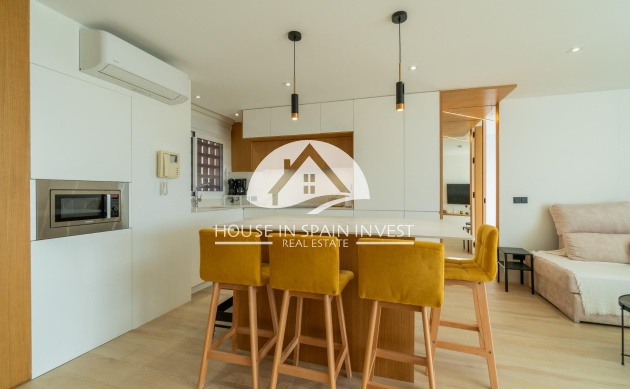 Resale - Apartment  - Guardamar del Segura - Puerto Deportivo