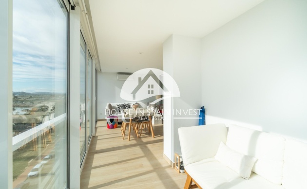 Resale - Apartment  - Guardamar del Segura - Puerto Deportivo