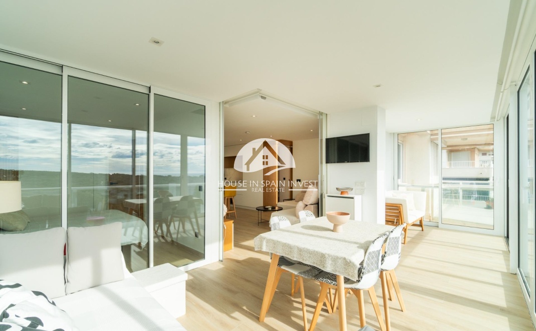 Resale - Apartment  - Guardamar del Segura - Puerto Deportivo