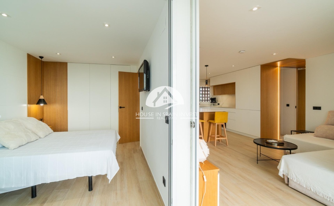 Resale - Apartment  - Guardamar del Segura - Puerto Deportivo