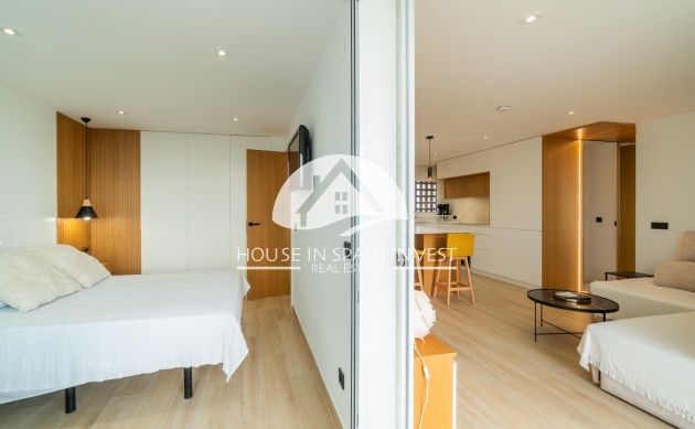 Resale - Apartment  - Guardamar del Segura - Puerto Deportivo