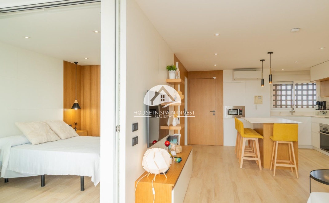 Resale - Apartment  - Guardamar del Segura - Puerto Deportivo