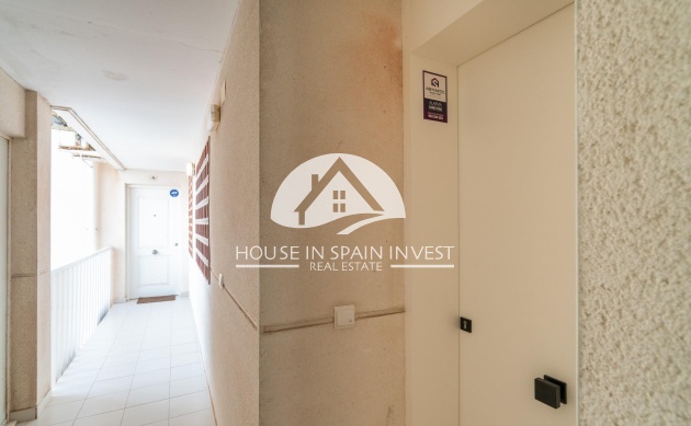 Resale - Apartment  - Guardamar del Segura - Puerto Deportivo